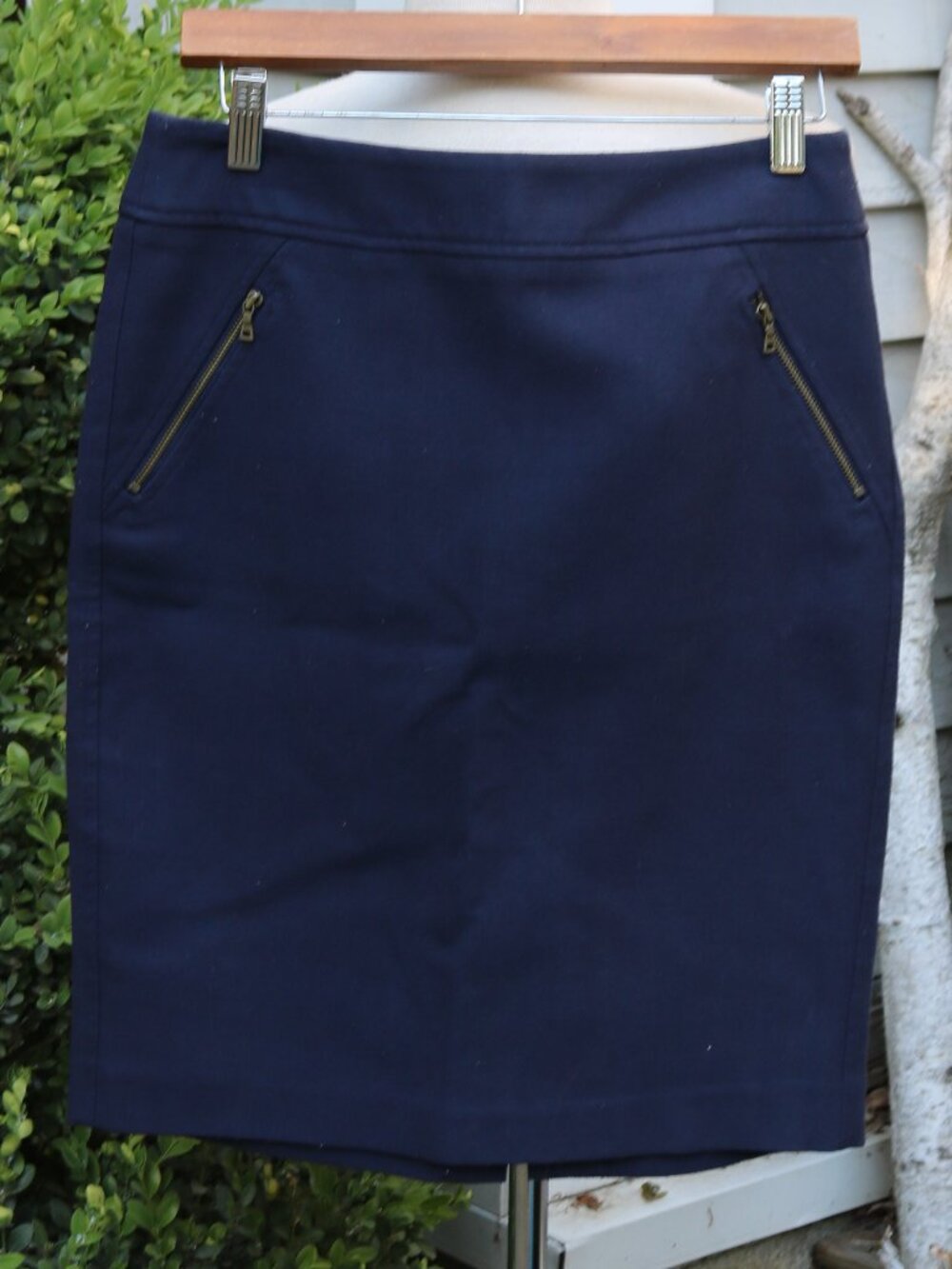 LOFT Navy Blue Zippered Slash Pockets Stretch Pencil Skirt Sz 4